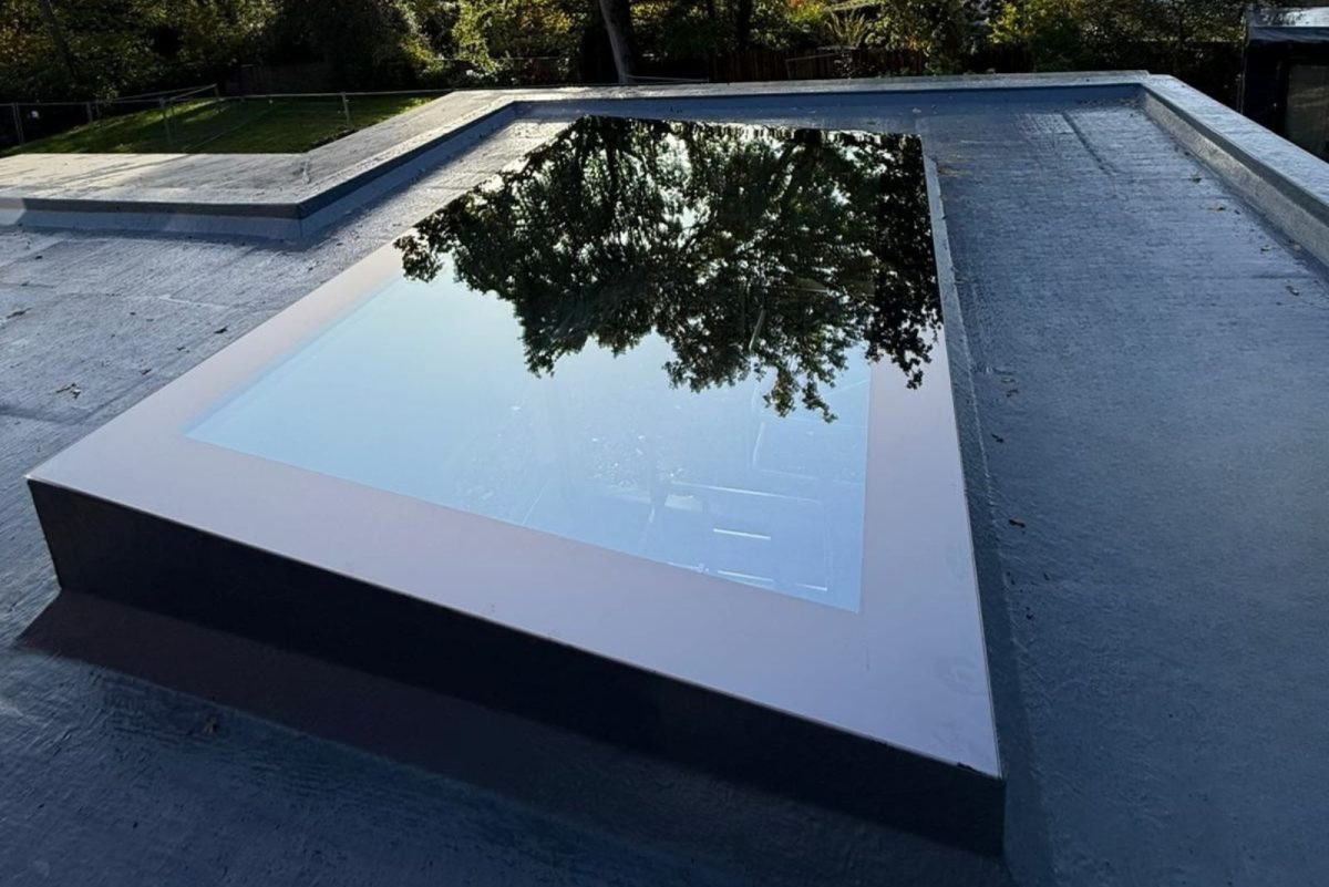 Flat Roof Skylight 600 x 2000 mm, Fixed, Frameless, Triple Glazed, 62.40kg, UV 0.9 - Image 8
