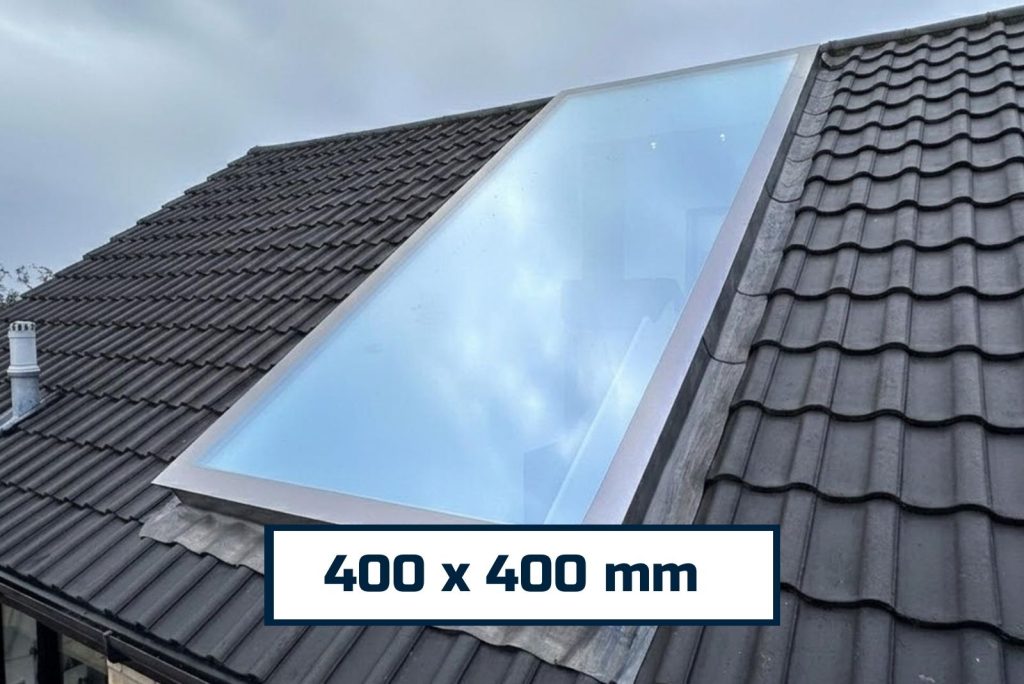 energy efficient pitched roof roof window 400 x 400 mm with square glazed form