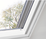 Roto Pitched Roof Window Center-Pivot 54 x 78 cm White Painted Timber - Image 14