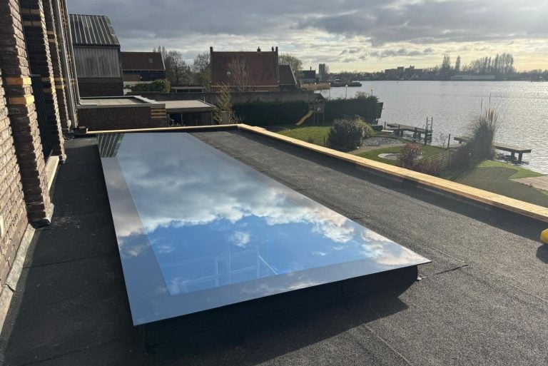fixed-skylight-frameless-rooflight-roof-window-var9.jpg